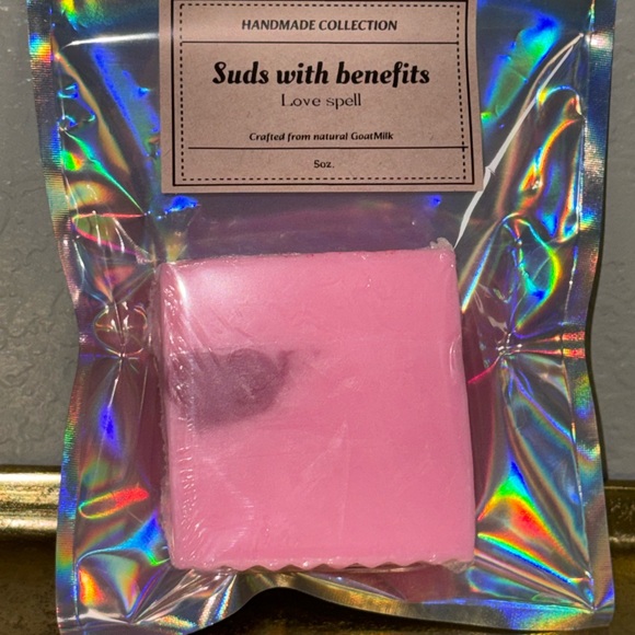 Suds with Benefits Pink Handcrafted GoatMilk Soap Bar love spell bar - Picture 5 of 5